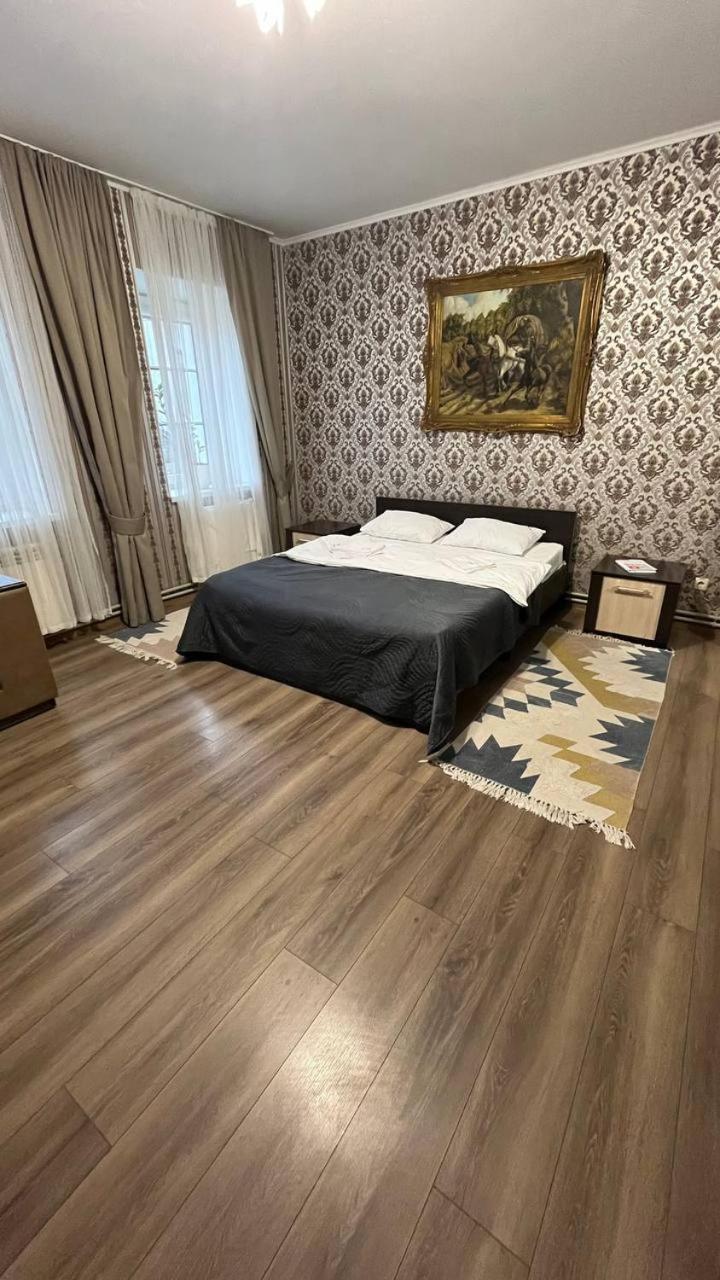 Art House אכסניה
